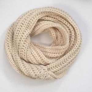 LA Hearts Ivory Knit Tube Scarf